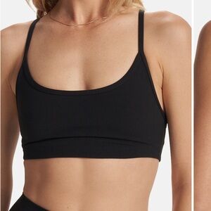 Vuori NEW AllTheFeels sports bra Large